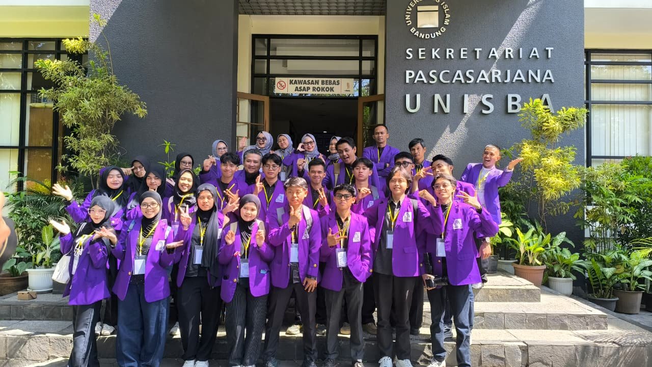 Berkunjung ke Laboratorium TV FIKOM UNISBA